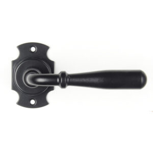 Manilla Roseta Tipo Forja. 70x45 Mm